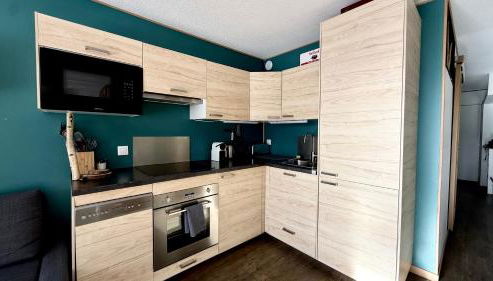 La Perdrix Blanche Appartement moderne Ski aux pieds - Vue panoramique et chambre séparée - 4 pers - Arcs 2000 - Foto 4, stove