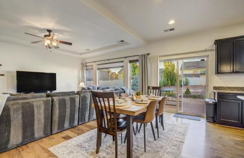 Spacious Family Getaway Near Downtown - Foto 16