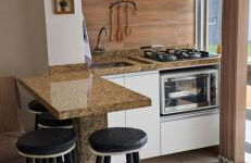 Apartamento com piscina, apenas 200 metros do mar - Foto 11