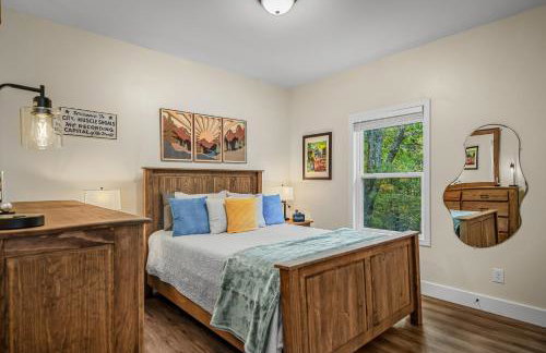 Melody Ridge Downtown with Fast WiFi, King Suite, Soaking Tub - Foto 23