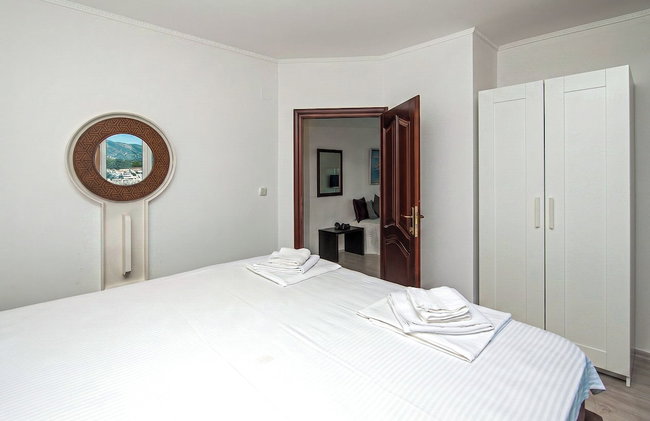 Open Sea Apartments - Photo 53