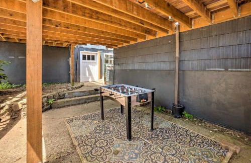 The Old McCullough Home with Rooftop Deck, View - Foto 32