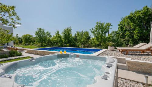 Cozy Home In Veliki Brocanac - Foto 2