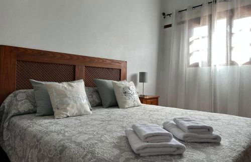 Private villa with pool in the mountains - Photo 14