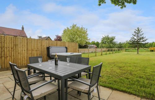 4 Wellacres Cottage - Photo 4