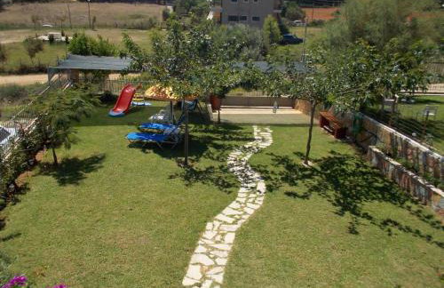 Beachside Mobile Home with Private Yard - Foto 26