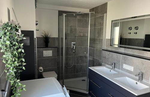 Großzügige Wohnung - Foto 7