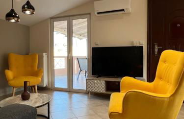 Demi DS, E1 - Photo 15