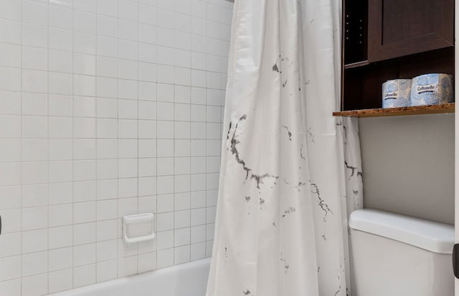 Welcoming Lafayette Square Home - JZ Vacation Rentals - Foto 12