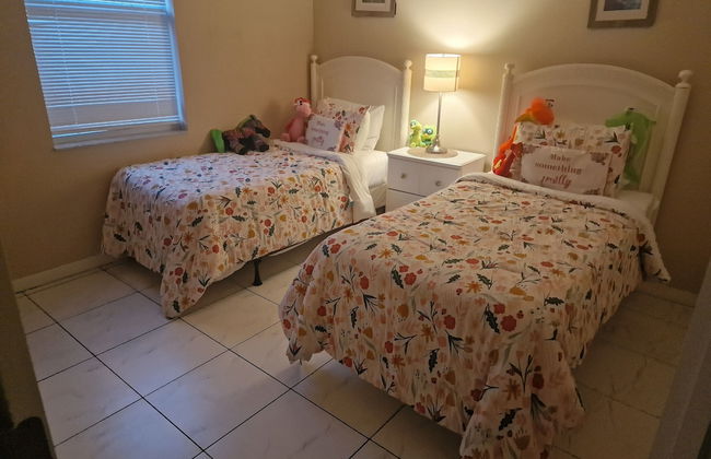 Beautiful 4 Bed Villa in Orlando Sleeping 10 - Foto 16