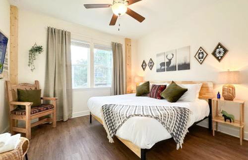 The Prairie Suite Newly Built Upscale Central - Photo 32