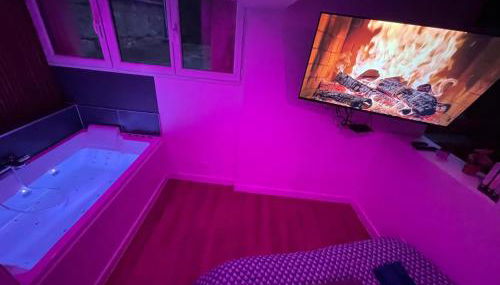 Nuit magique jacuzzi, terrasse & lit motorisé - 008 - Foto 2