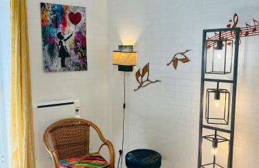 Coup de Coeur sur le Port de ST GOUSTAN, Trés Bel Appartement avec Terrasse - Photo 4