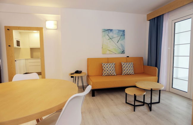 Hotel Andorra - Photo 17