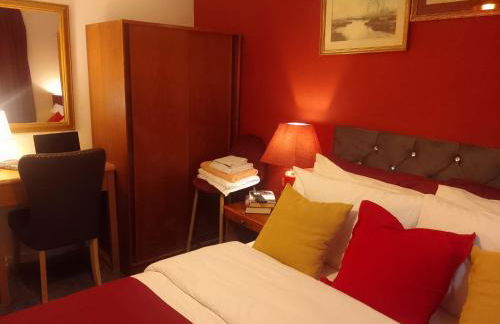 4 Bedroom Executive detached house, sleep 10, Garden, Ideal for Contractors, family and group, by home away at Ideal home & cottage - Foto 29