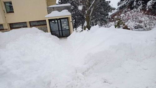 Studio MARMOTTE FONT-ROMEU 4 personnes avec balcon Résidence VAL SOLEIL entièrement rénové en juin 2021 place de PARKING & WIFI gratuit , draps & serviettes de toilettes non inclus, sabanas y toallas no incluidos - Foto 3