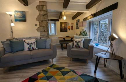 Corner Cottage, Yealand Redmayne, ideal family holiday, meet the resident animals - Photo 3