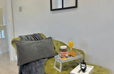 Luxurious family home in West Midlands - Photo 16