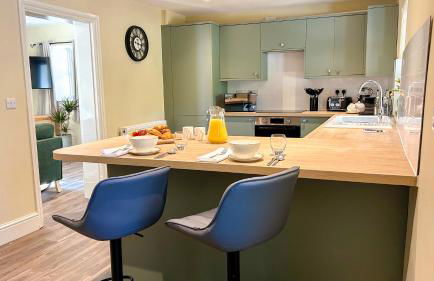 Bettws Hall Accommodation - Photo 7