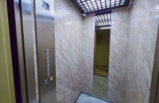 Luxor Home - Spacious & proximity to CFC - Photo 22