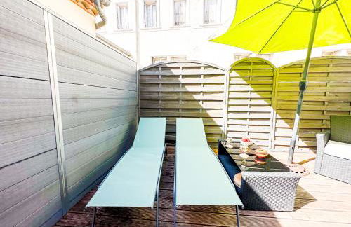 Cozy - Centre Historique - Gare à proximité - Grande Terrasse - Photo 17