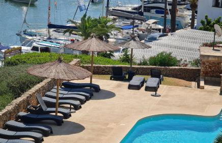 APARTMENT MARINA CALADOR HARBOURVIEW AIR CONDITION POOL GARDEN TERRASSE PORTO CARI spectacular location - Foto 5