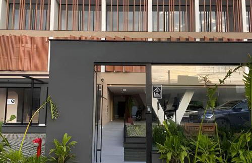 Loft Moderno, 500m Praia, Piscina, Sauna, WiFi 1GB - Foto 17