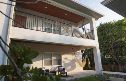 Villa Fiorō -Bold Luxury 2BR - River & Coastal Vibe - Foto 19
