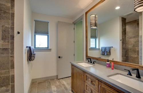 Game Room, Fireplaces, On-Site Lake! Kaufman Home - Foto 15