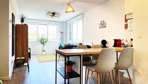 Gran Bilbao XI with parking by Aston Rentals - Foto 2