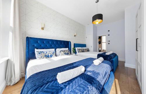 Two Modern Central London Apartments with AC Near Big Ben & Buckingham Palace - Photo 34