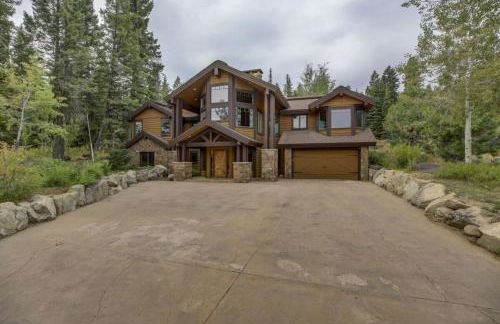 Bear Discovery Custom Tamarack Estate Home by Casago McCall - Donerightmanagement - Foto 49