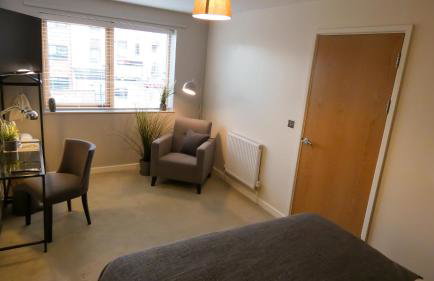 Telford Townhouse with Parking - Foto 17