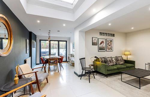 Stylish Shepherd's Bush Flat w/ Patio - Foto 10
