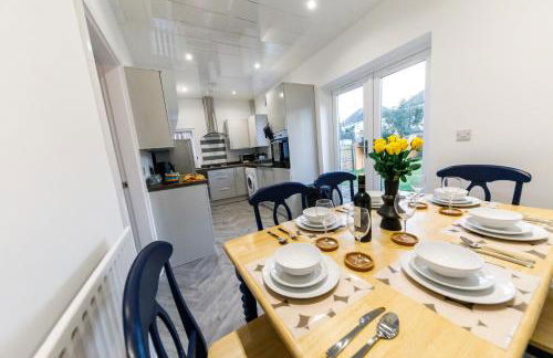 Spacious 2Bed - Great for Contractors - Driveway&Garden - Foto 36