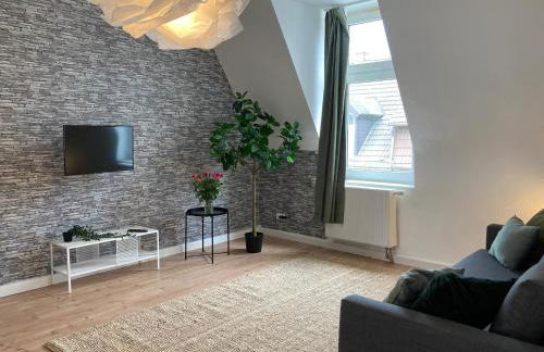 Cosy, new furniture, 10min walk to train station - Foto 2