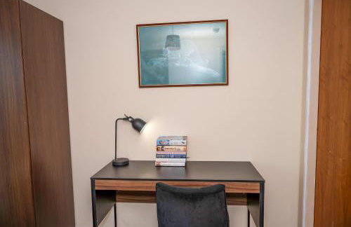 City Center, Free WiFi for Contractor, Family - Foto 15