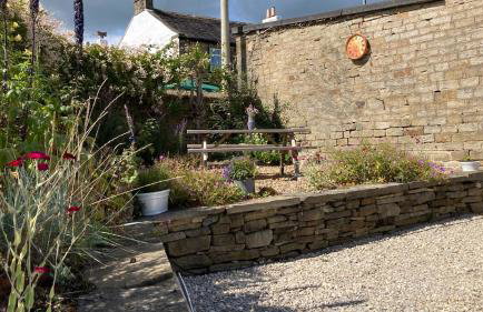 The Shearer's Hut in the Peak Park - Photo 1