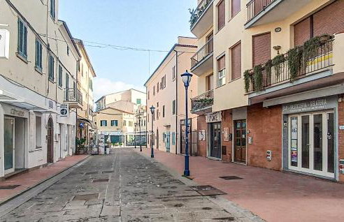 2 Bedroom Beautiful Apartment In Marina Di Campo - Photo 1