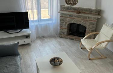 The Olive House - Photo 28