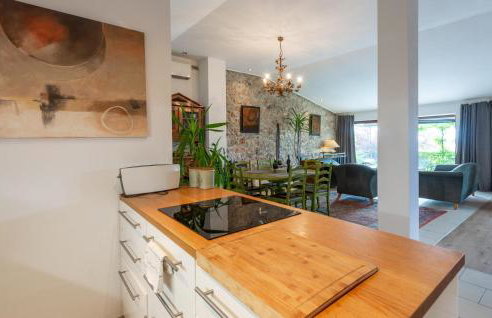 2 Bedroom Cozy Apartment In Porec - Foto 9