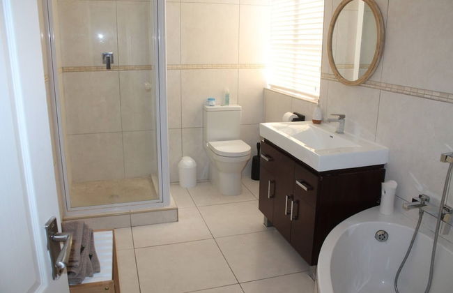 Relax in Style at Ndigo Blue, Langebaan's Coziest Holiday Home - Foto 14