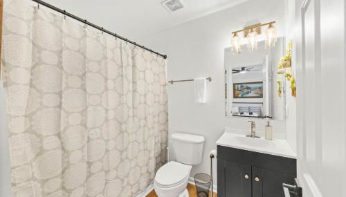 MiniGolf, HotTub, FirePit, PetFriendly, Sleeps 8 - Foto 4