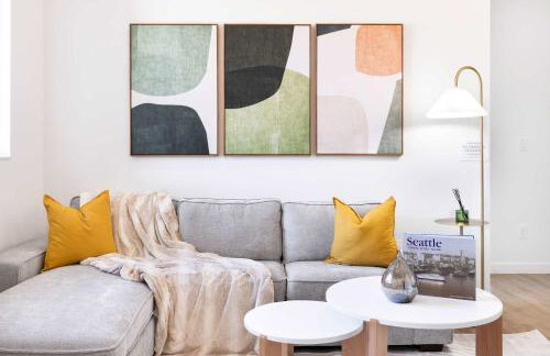 2025 Built Single-Level 2BR Serene Home with 2 AC - Foto 13