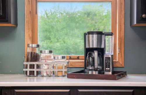 Enchanting Benson Home BBQ & Fenced Yard - Foto 13