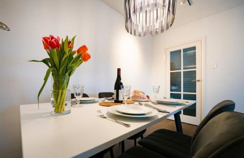 2BR w Balcony Swiss Cottage Near Central London - Foto 33