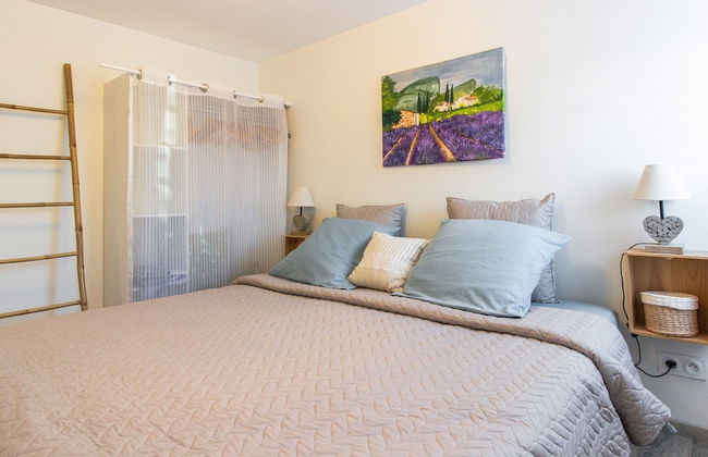 Attractive Holiday Home With Shared Pool in the Luberon - Foto 14