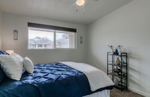 Pitt Paradise Pet Friendly Oasis - An Irvie Home - Photo 17