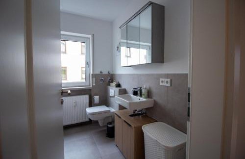 Glanzvoll, moderne Wohnung - Photo 5