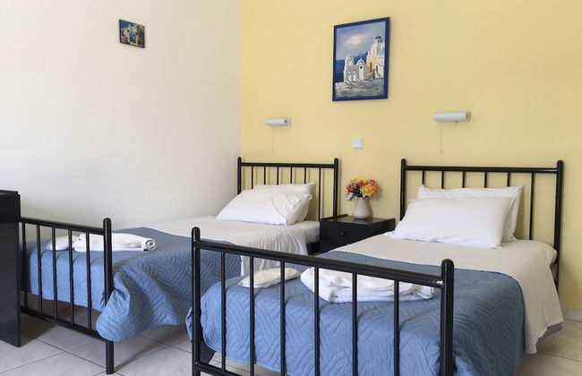 Psaras Apartments - Photo 9